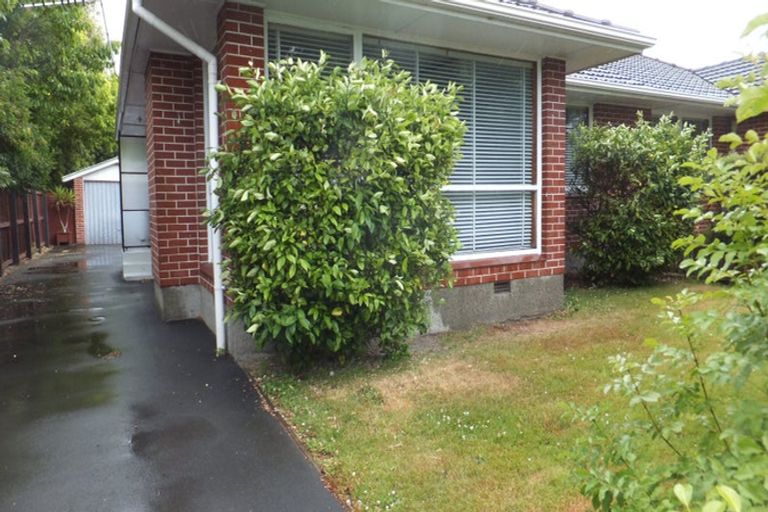 Photo of property in 1/65 Maidstone Road, Ilam, Christchurch, 8041