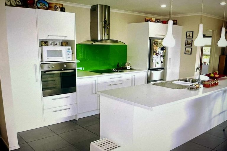 Photo of property in 50 Tomika Crescent, Papamoa Beach, Papamoa, 3118