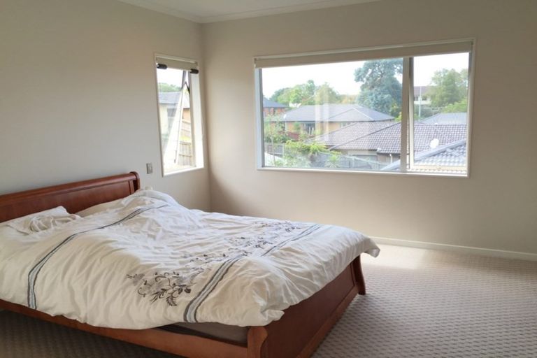 Photo of property in 10 Travis View Drive, Fairview Heights, Auckland, 0632