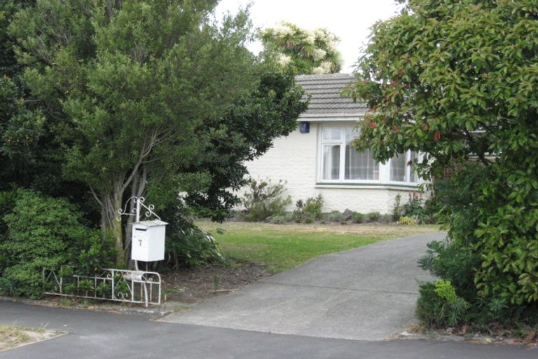 Photo of property in 7 Whitby Street, Burnside, Christchurch, 8053