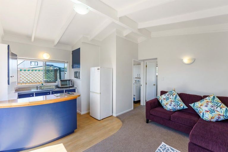 Photo of property in 19 Dixie Street, Te Horo Beach, Otaki, 5581