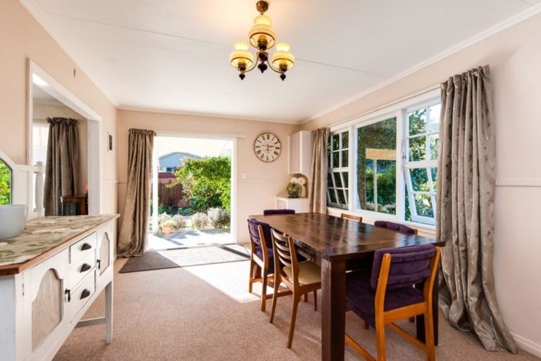 Photo of property in 42a Devon Street, Picton, 7220