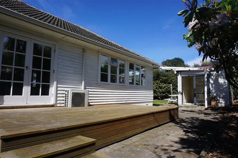 Photo of property in 7 Newall Avenue, Bryndwr, Christchurch, 8052