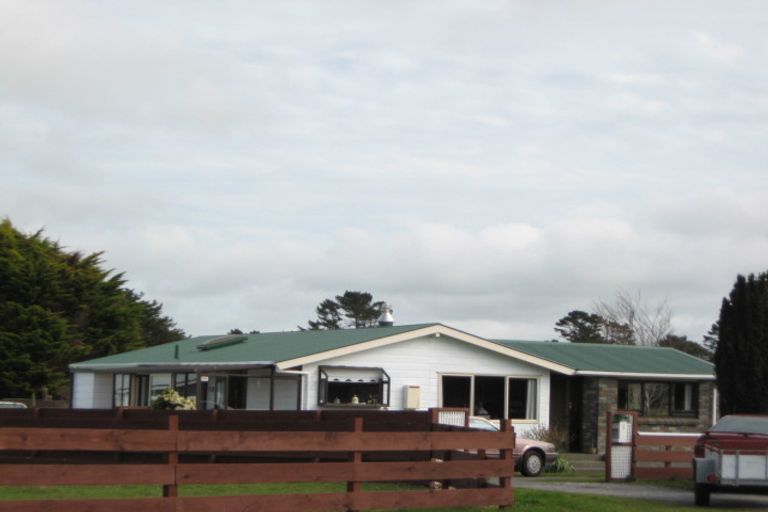 Photo of property in 1 Warwick Road, Stratford, 4332