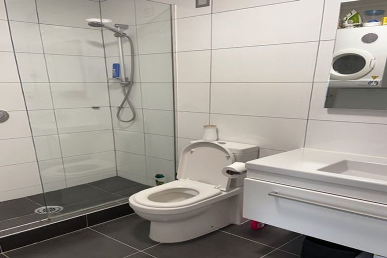 Photo of property in Hobson Court Flats, 62/70 Hobson Street, Thorndon, Wellington, 6011