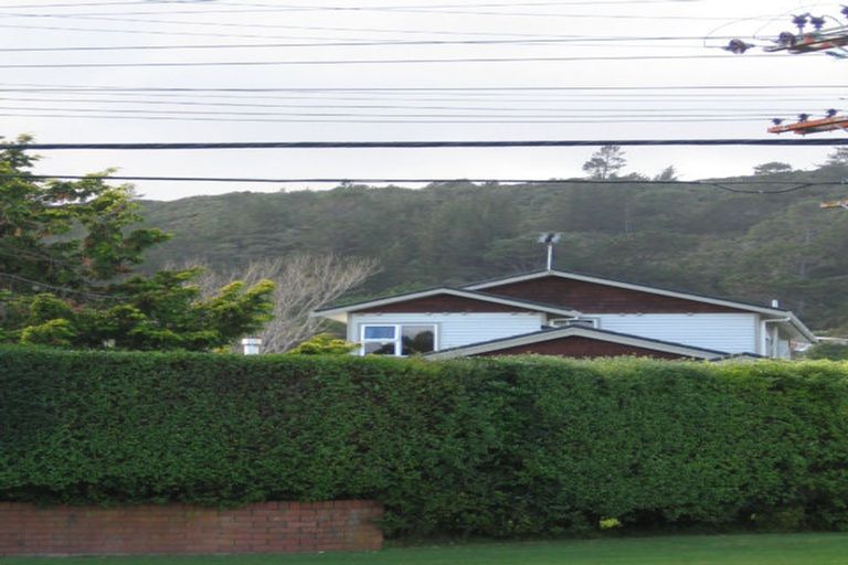Photo of property in 291 Stokes Valley Road, Stokes Valley, Lower Hutt, 5019