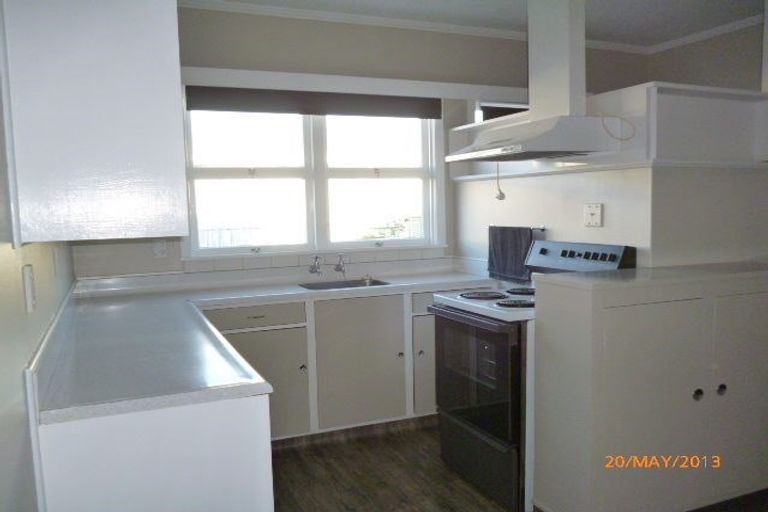 Photo of property in 2/210 Grove Road, Mayfair, Hastings, 4122