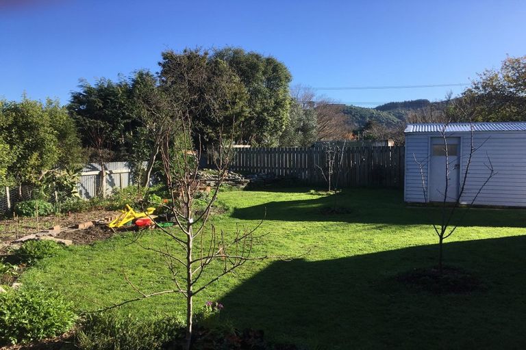 Photo of property in 4 Hayward Street, Featherston, 5710