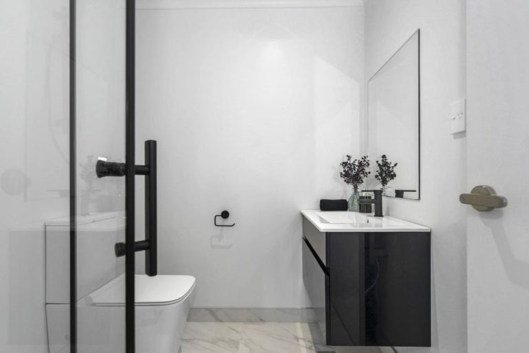 Photo of property in 1/26 May Street, Hamilton East, Hamilton, 3216