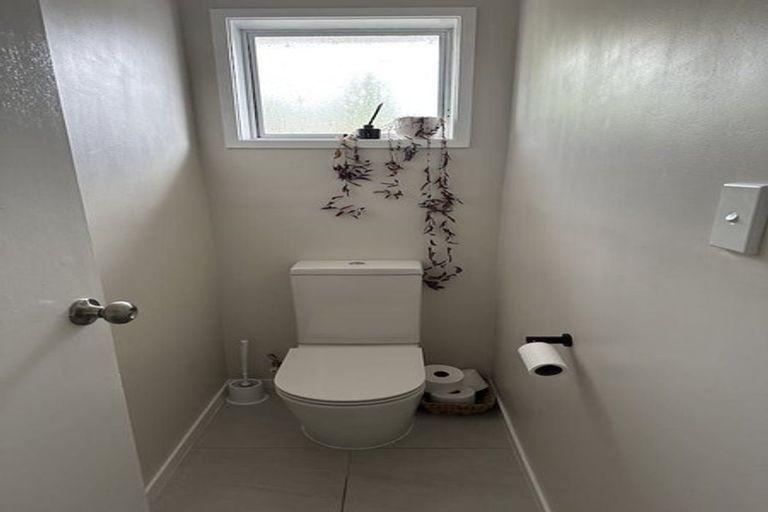 Photo of property in 2/15 Sherie Place, Howick, Auckland, 2014