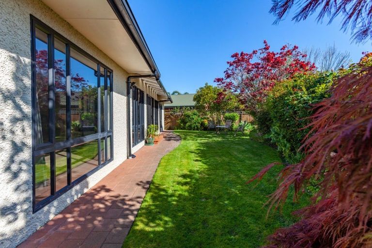 Photo of property in 6 Bishops Close, Greenmeadows, Napier, 4112