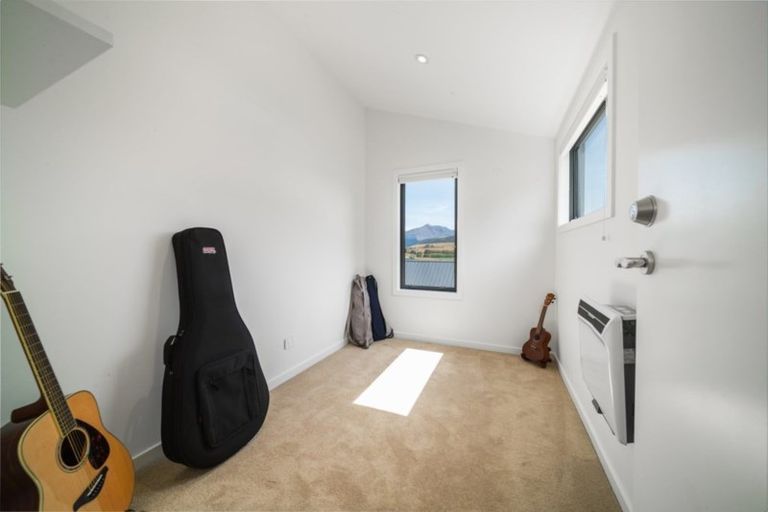 Photo of property in 6 Polperro Court, Jacks Point, Queenstown, 9371