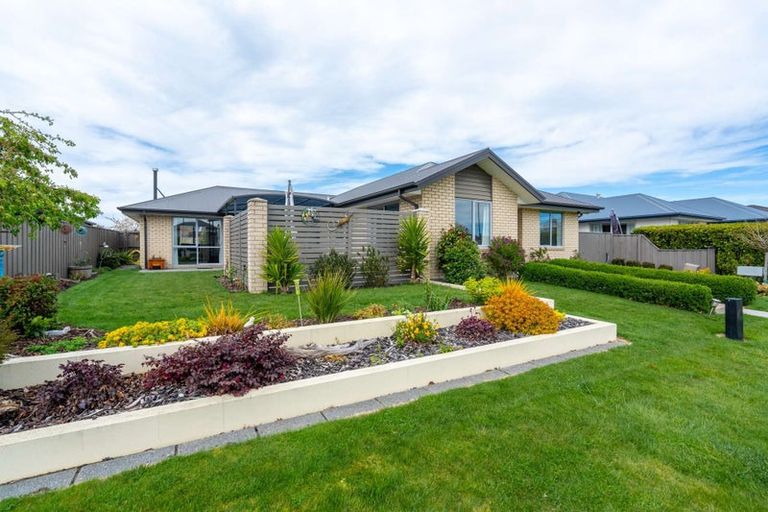 Photo of property in 6 Kessen Street, Pegasus, 7612