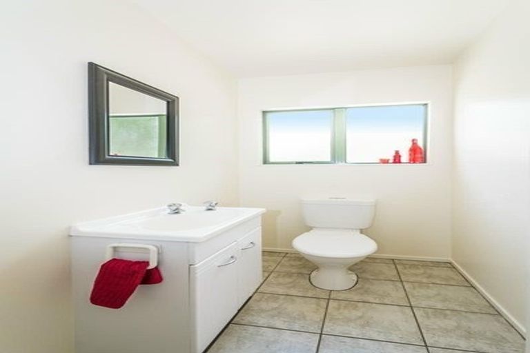 Photo of property in 1/61 Mountbatten Avenue, Hillcrest, Auckland, 0627