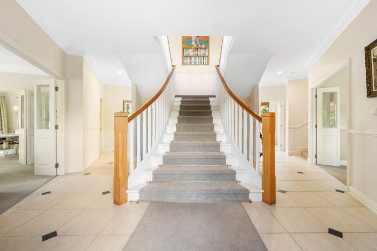 Photo of property in 33 Seymour Road, Mellons Bay, Auckland, 2014