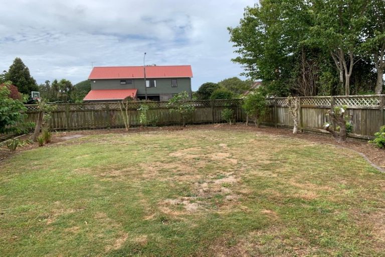 Photo of property in 72 Branch Road, Highlands Park, New Plymouth, 4312