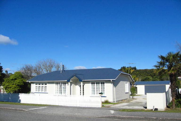 Photo of property in 72 Marsden Road, Greymouth, 7805