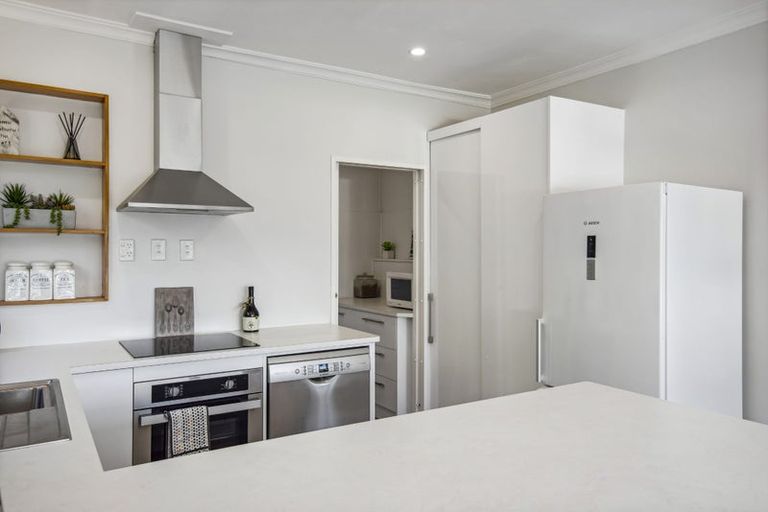 Photo of property in 16 Francis Road, Paraparaumu Beach, Paraparaumu, 5032