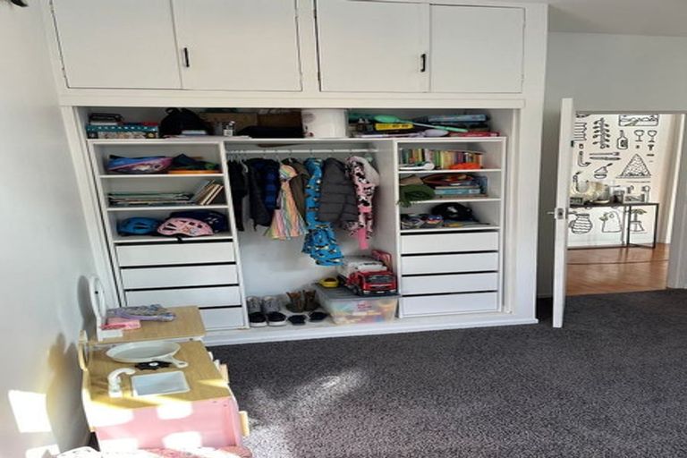 Photo of property in 4 Renton Road, Mount Albert, Auckland, 1025