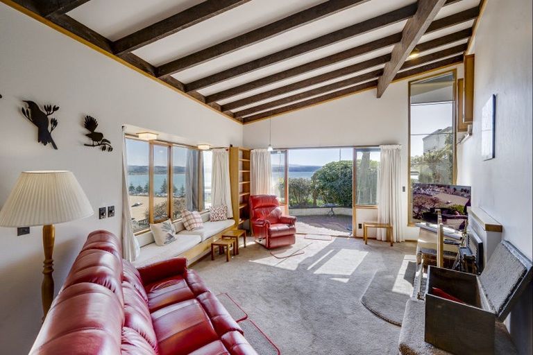 Photo of property in 34 Roslyn Road, Bluff Hill, Napier, 4110