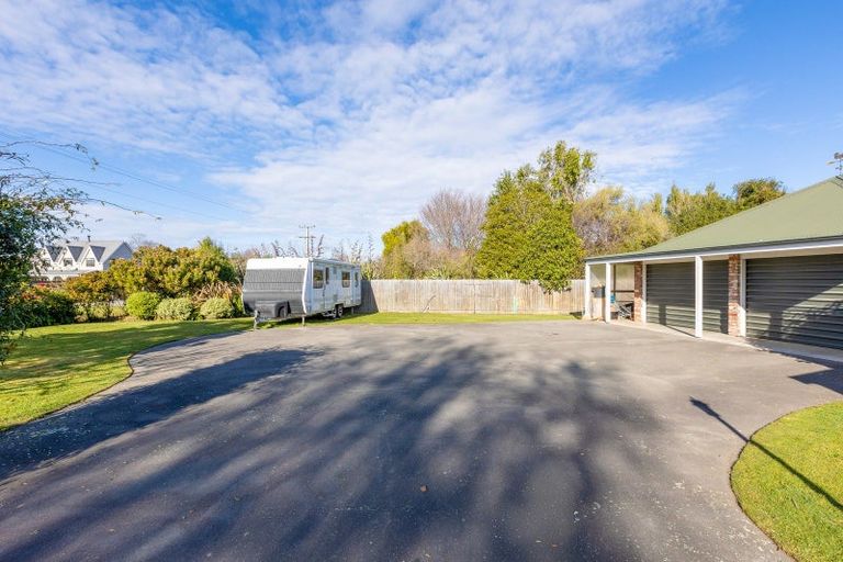 Photo of property in 2 Terrace Road, Leithfield, Amberley, 7481