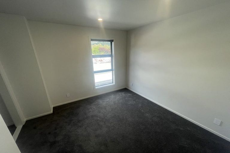 Photo of property in 7/240 Stokes Valley Road, Stokes Valley, Lower Hutt, 5019