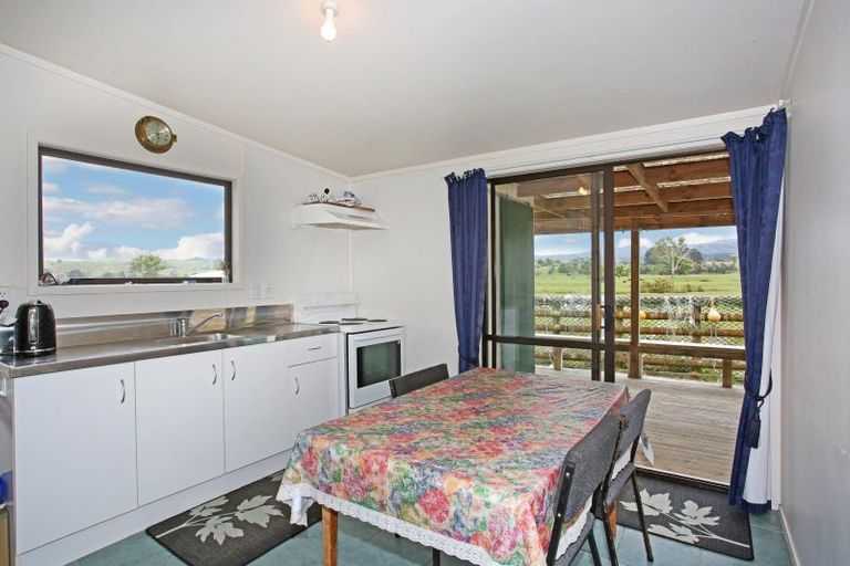 Photo of property in 861 East Coast Road, Kaiaua, Pokeno, 2473
