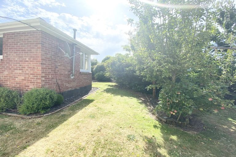 Photo of property in 5 Sealy Place, Bryndwr, Christchurch, 8053