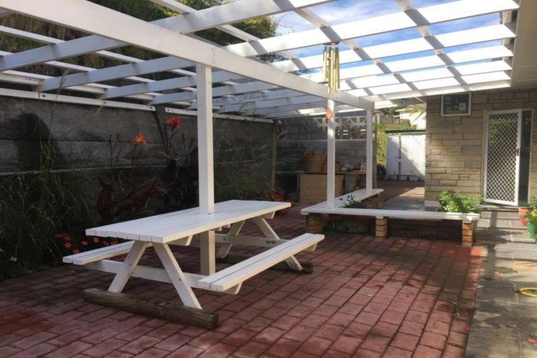 Photo of property in 10 Seymour Street, Waitara, 4320