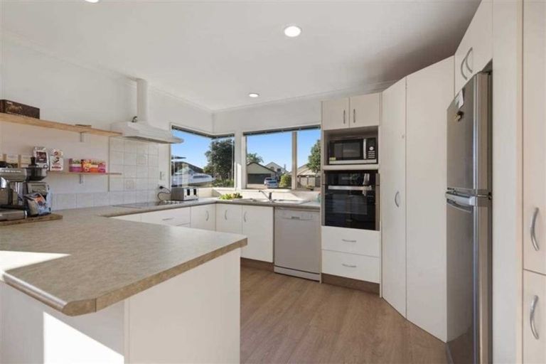 Photo of property in 42 Denny Hulme Drive, Mount Maunganui, 3116