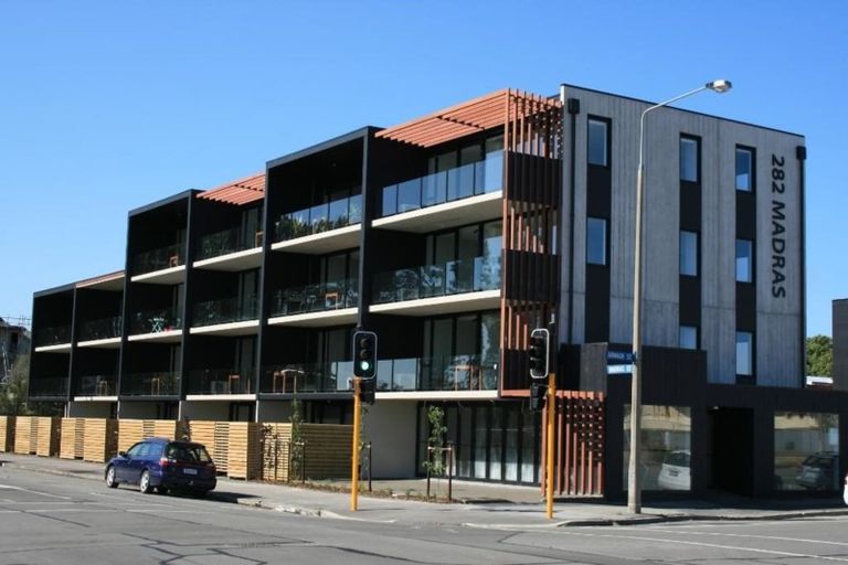 Photo of property in Leicester Executive Apartments, 402/282 Madras Street, Christchurch Central, Christchurch, 8011