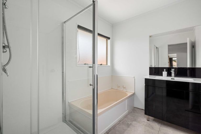 Photo of property in 9a Portland Street, Welcome Bay, Tauranga, 3112