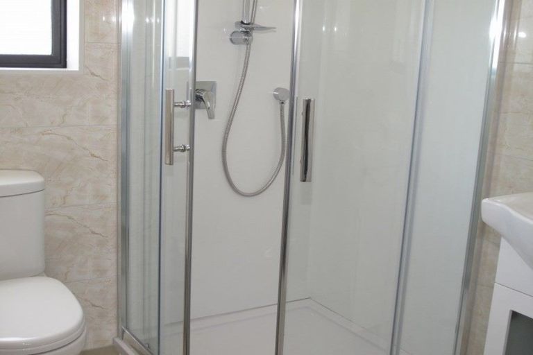 Photo of property in 6/4 Wallson Crescent, Wiri, Auckland, 2104