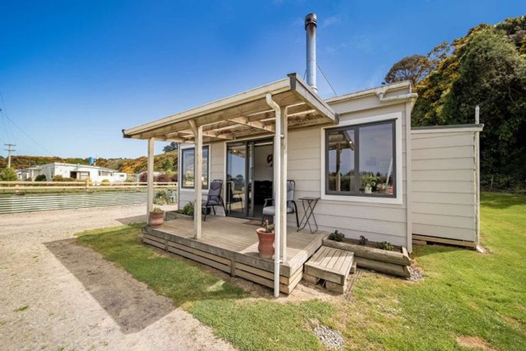 Photo of property in 1354 Toko Mouth Road, Toko Mouth, Milton, 9292