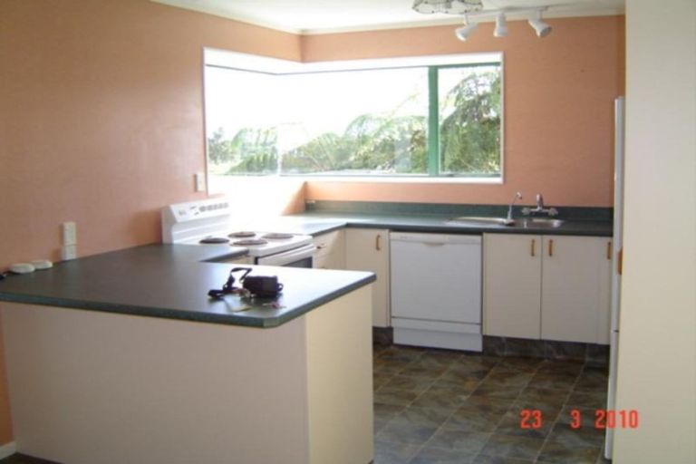 Photo of property in 94 Riversdale Drive, Merrilands, New Plymouth, 4312