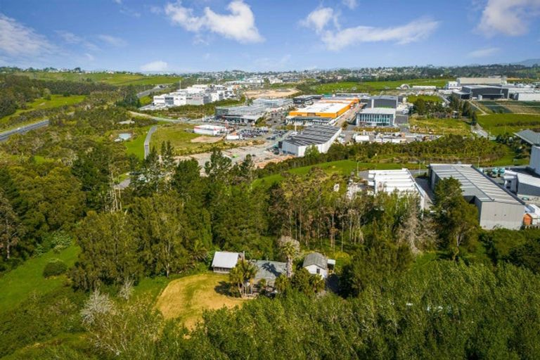 Photo of property in 107 Fred Taylor Drive, Whenuapai, Auckland, 0814