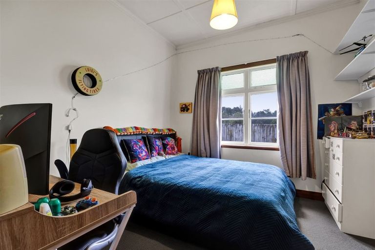 Photo of property in 1312 Devon Road, Brixton, Waitara, 4382