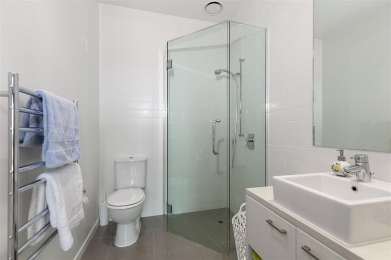 Photo of property in Sentinel Apartments, 1004/3 Northcroft Street, Takapuna, Auckland, 0622