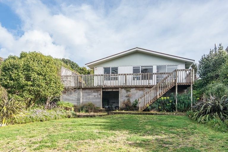 Photo of property in 29 William Street, Waikanae Beach, Waikanae, 5036