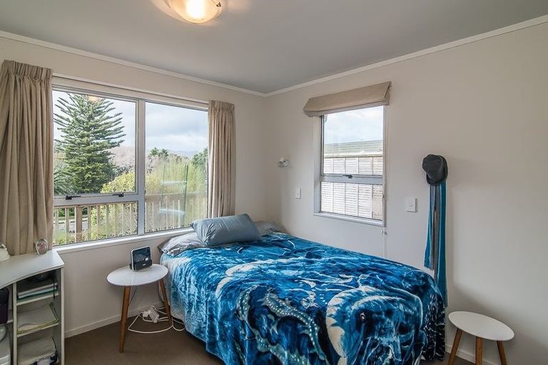 Photo of property in 29 William Street, Waikanae Beach, Waikanae, 5036