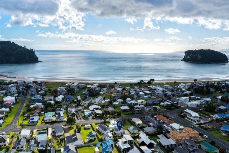 Photo of property in 223b Ocean Road, Whangamata, 3620