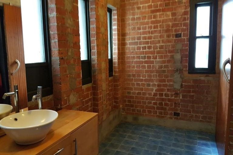 Photo of property in Hannahs Warehouse Apartments, 19/13 Leeds Street, Te Aro, Wellington, 6011