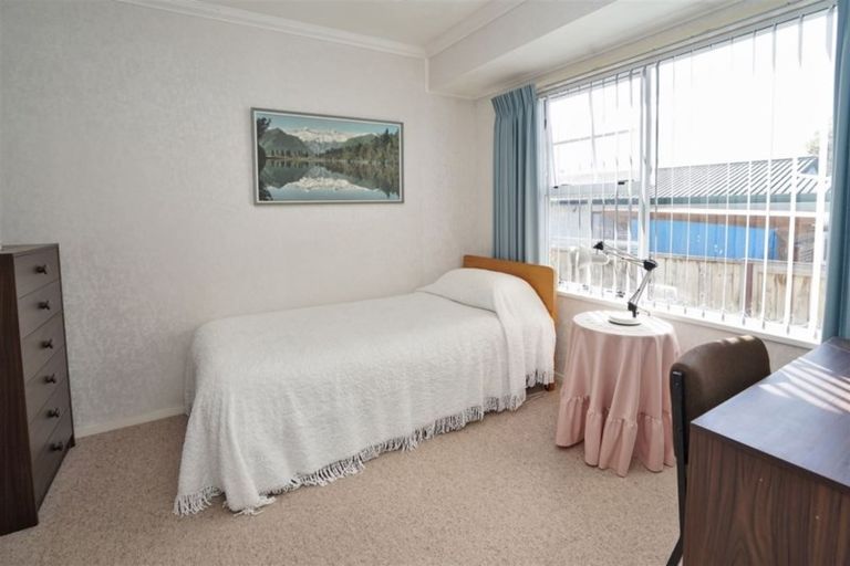 Photo of property in 17 Velma Crescent, Nawton, Hamilton, 3200