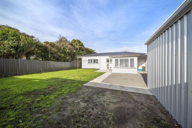 Photo of property in 59 Camberwell Road, Hawera, 4610