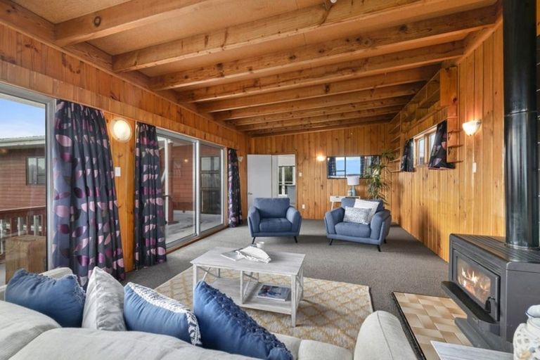 Photo of property in 4 Park Avenue, Titahi Bay, Porirua, 5022