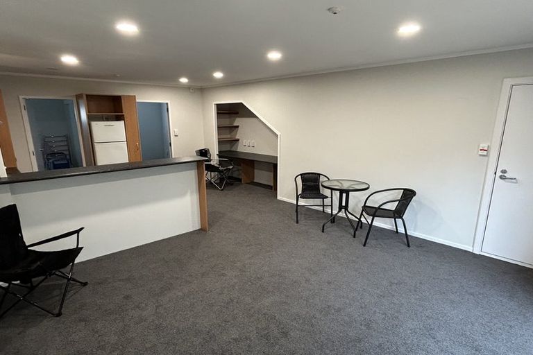 Photo of property in 13/3 Kelvin Grove, Te Aro, Wellington, 6011