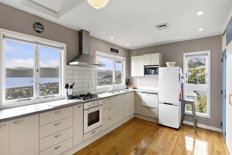 Photo of property in 23 Fettes Crescent, Seatoun, Wellington, 6022