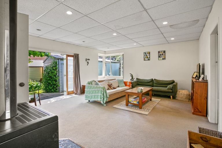 Photo of property in 222 Frankley Road, Frankleigh Park, New Plymouth, 4310