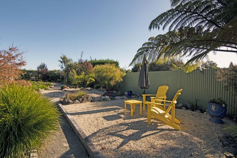 Photo of property in 14 Cliff Road, Tasman, Upper Moutere, 7173