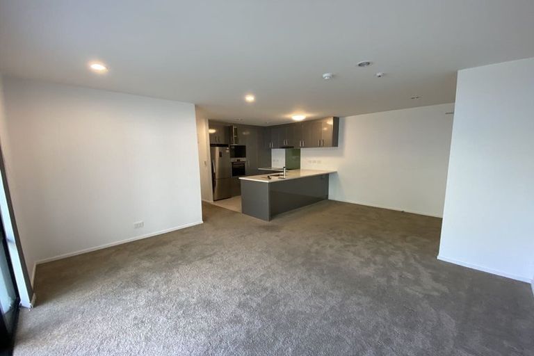 Photo of property in Apollo Apartments, 9/46g Rosedale Road, Rosedale, Auckland, 0632
